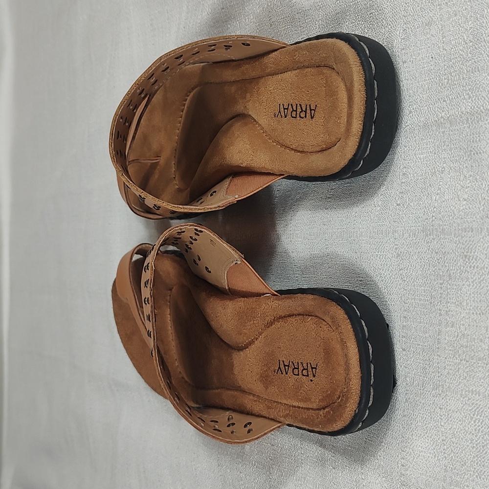 Array Shoes Open Toed Leather Toe Ring Sandals Sl… - image 2